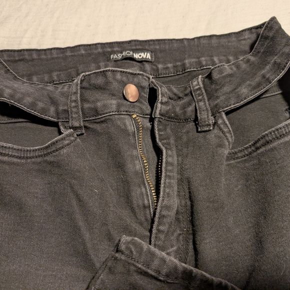 Fashion Nova Black Jeans - Picture 2 of 4